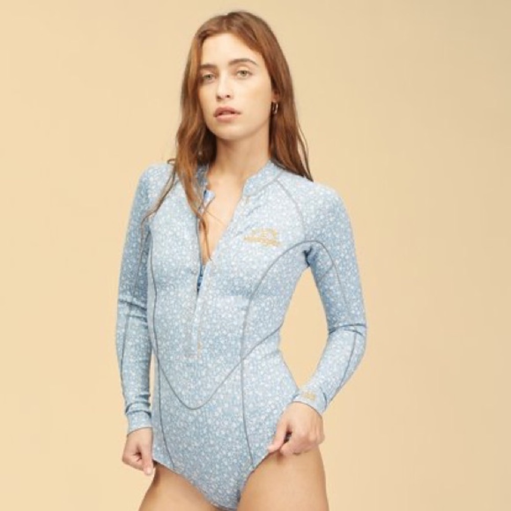 ISO: Wrangler Billabong Salty Dayz wetsuit long sleeve spring
